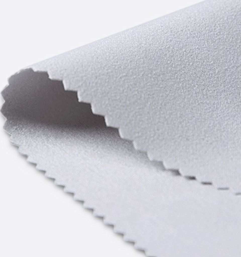 温县苹果手机维修分享iPhone 和 AirPods 如何清洁 